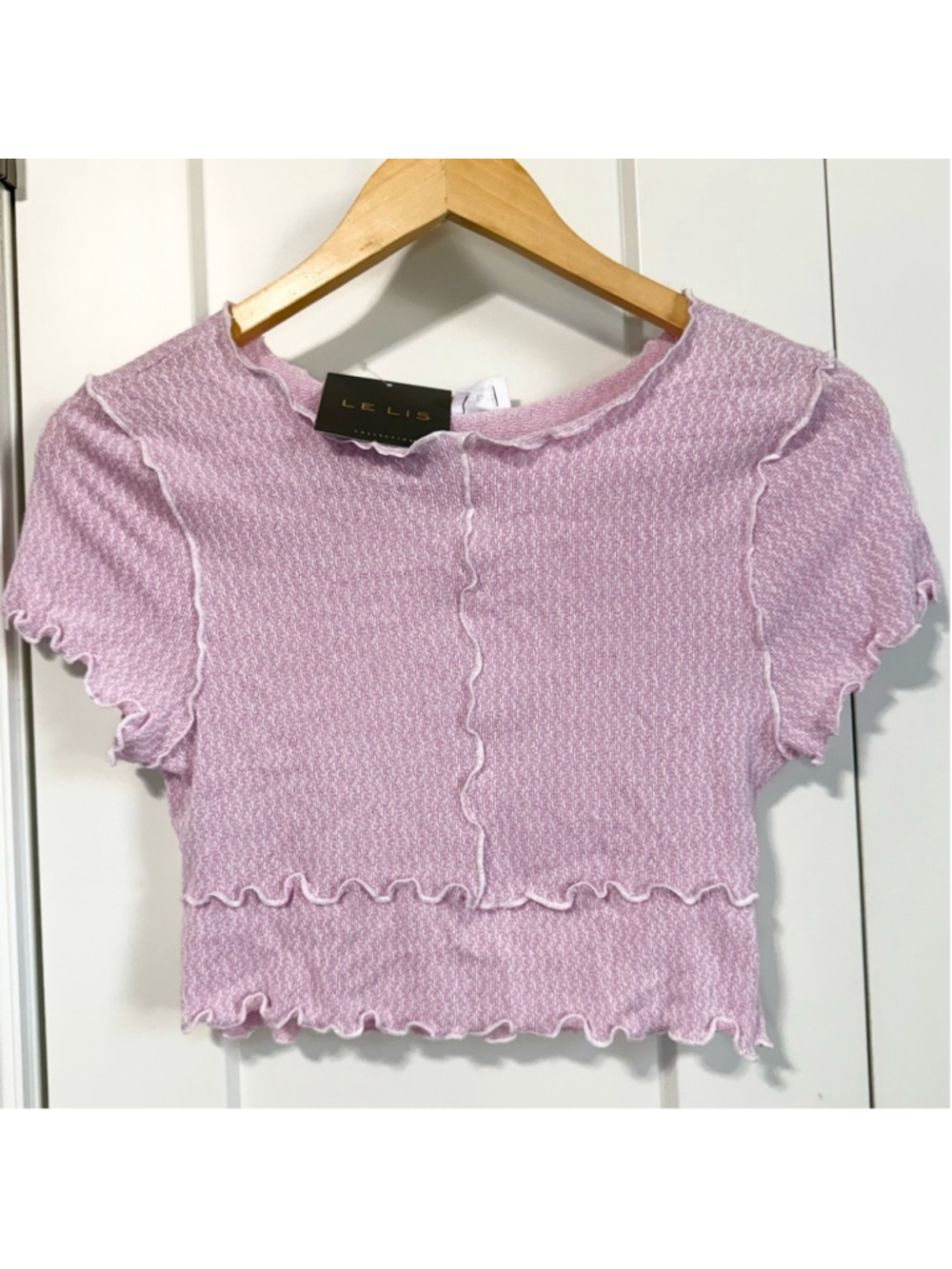 Le Lis pink white short sleeve crop top ruffle hem NWT size Medium